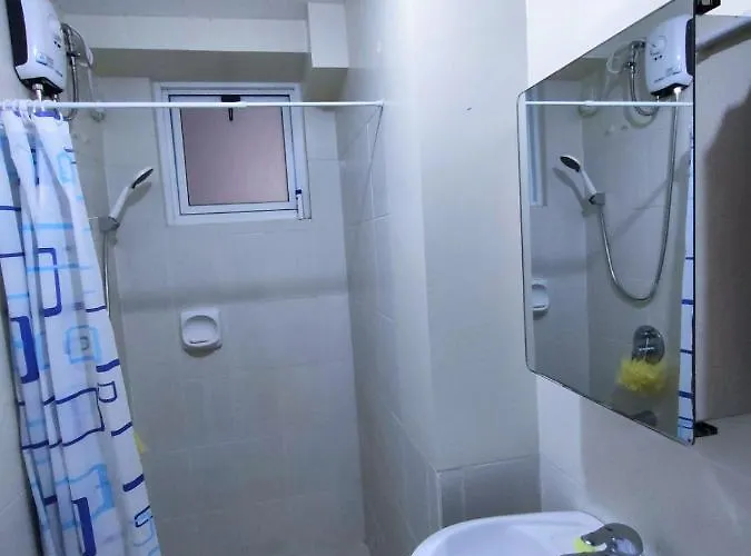 Condo * Manila